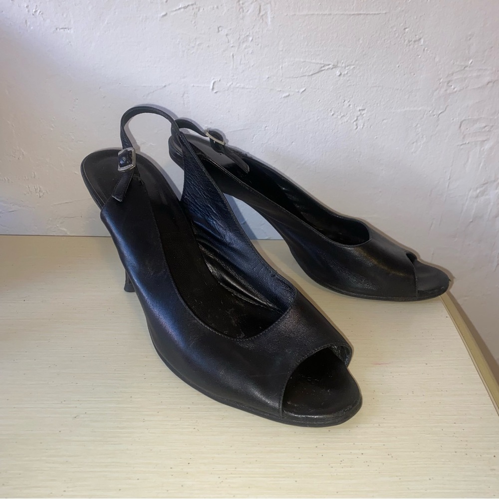 Vintage Via Spiga black leather open toe heels